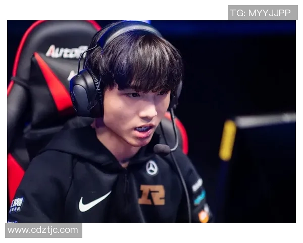 深度解析RNG在S15赛季的区域防守策略与电竞比分表现 深度解析RNG在S15赛季的区域防守策略与电竞比分表现